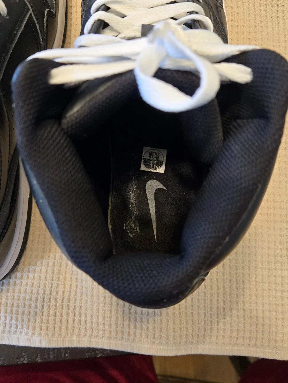 Nike Men’s Black High-Top Sneakers, Size 11
